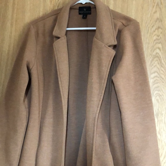 Tan coat - Picture 2 of 3